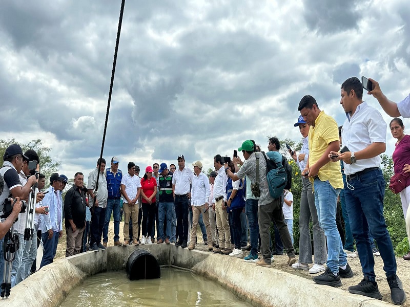 Inauguran Canal "La Universidad": beneficiará a más de 400 productores agrarios de San Lorenzo